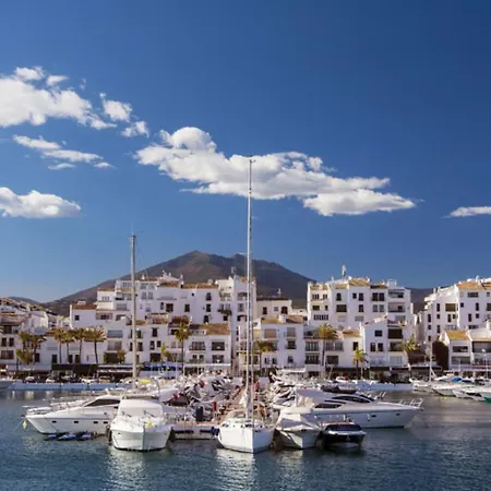 La Brisa De Alborán - Rooftop Pool In Puerto Deportivo