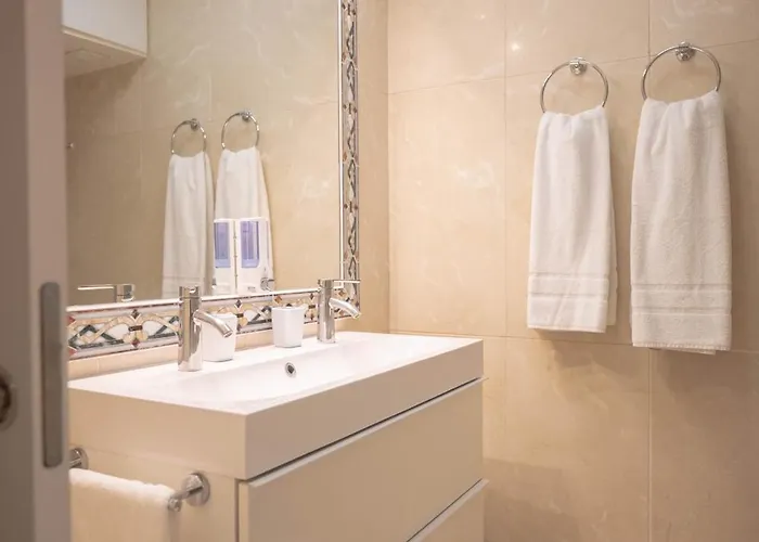 Apartamento La Brisa De Alborán - Rooftop Pool In Puerto Deportivo Marbella